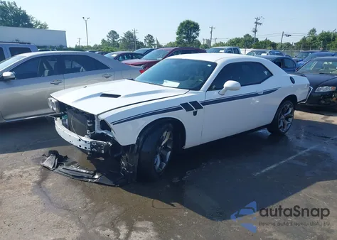 2015 Dodge Challenger Sxt z USA, uszkodzony, nr VIN 2C3CDZAG3FH861134